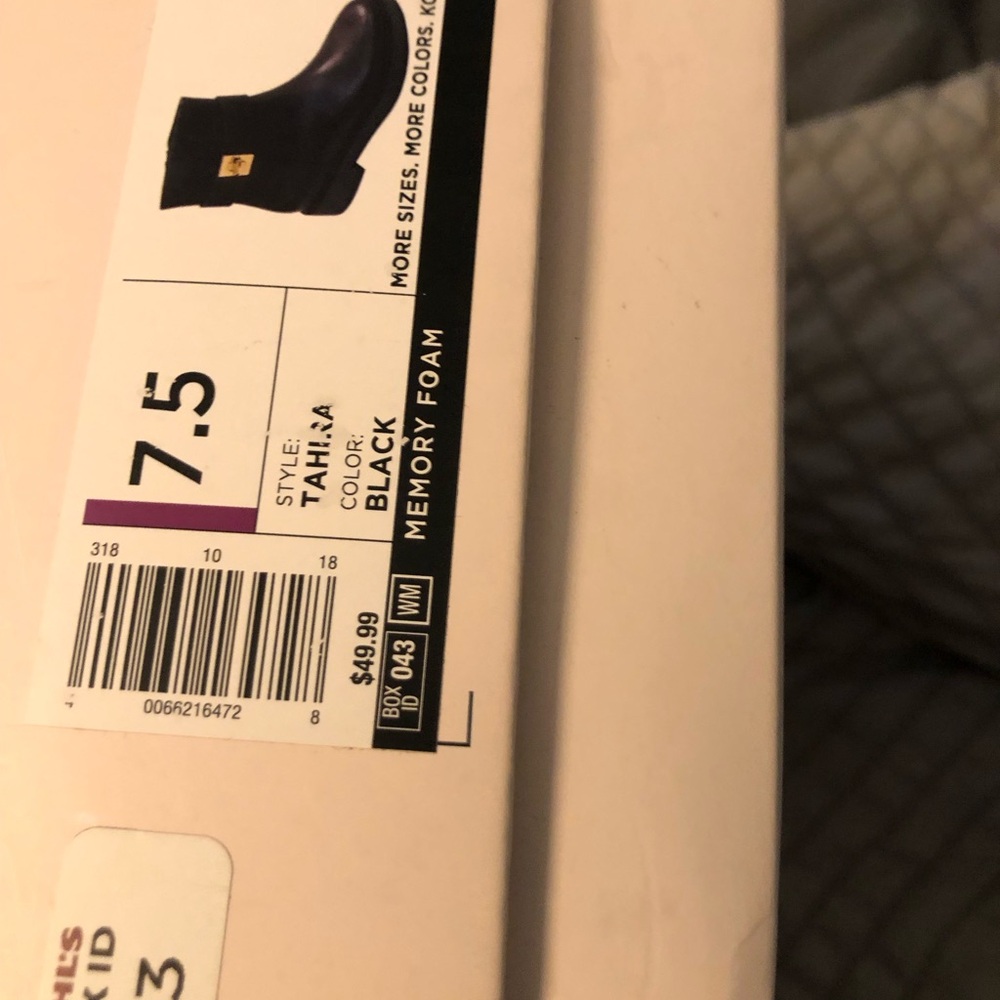 LC Lauren Conrad Black Chelsea Ankle Boots